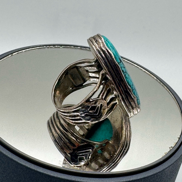 Silpada Sterling Silver and Turquoise Tumbled Turquoise Ring size 7 - Picture 3 of 4
